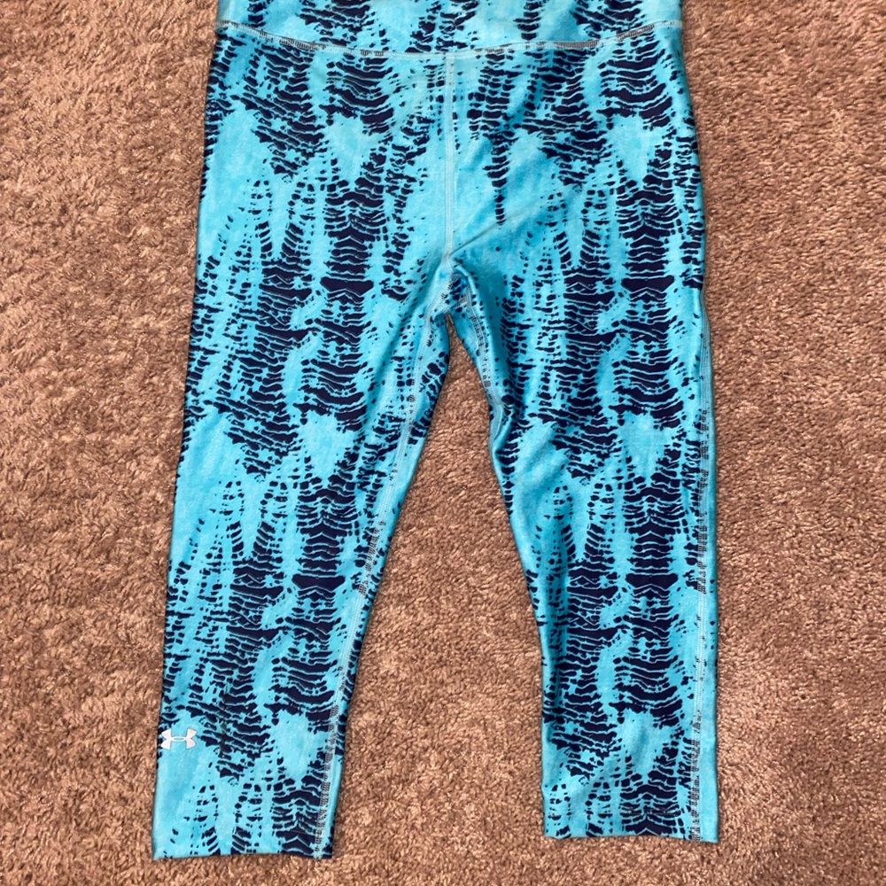 NWT Under armour Capri leggings